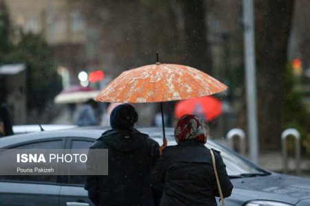 بارش برف و باران در جاده های 11 استان کشور