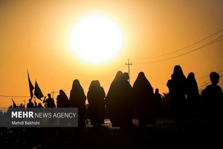 نخستین نشست «به وقت اربعین» با حضور عکاسان اربعینی قم برگزار شد - خبرگزاری تیکسر | اخبار ایران و جهان