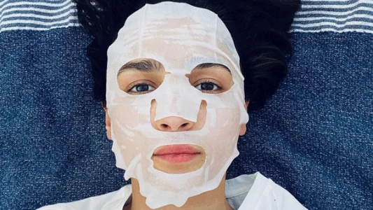 پوست چگونه بهترین ماسک ورقه ای را برای نوع پوست خود انتخاب کنیم