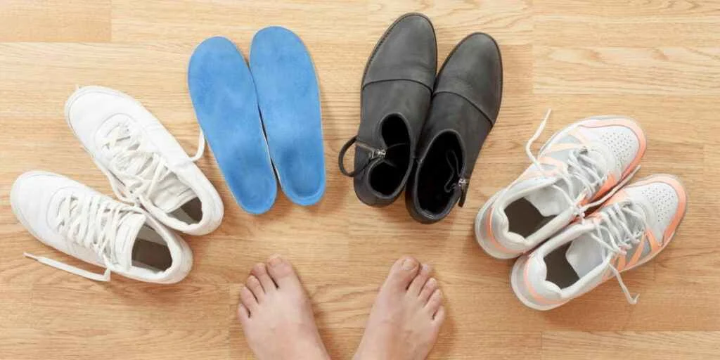 کفش کتونی مناسب پنجه پهن