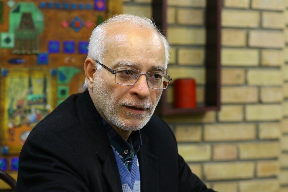 مذاکره مرحله به مرحله برای صلح اوکراین/ بهشتیپور: جنگ را با یک تماس یا توافق شفاهی نمیتوان پایان داد