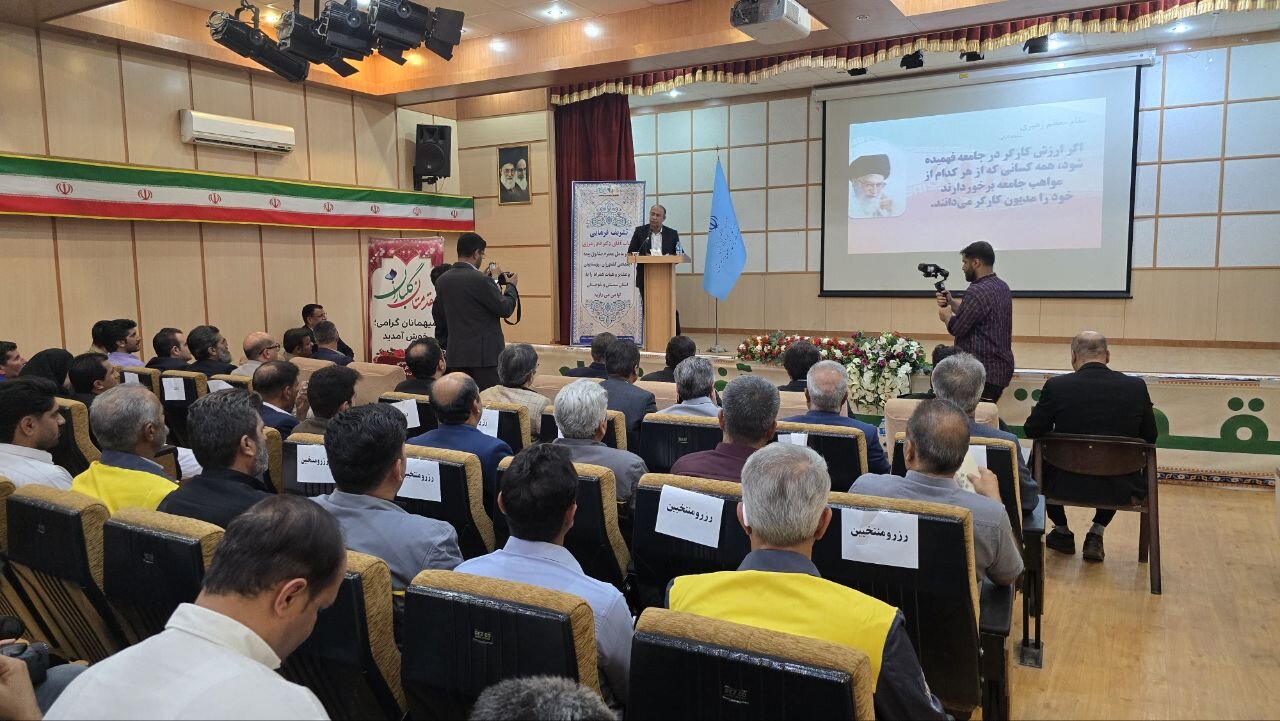 بیمه کارگران ساختمانی، هدیه‌ای ملی به کارگران باشد - خبرگزاری مهر | اخبار ایران و جهان