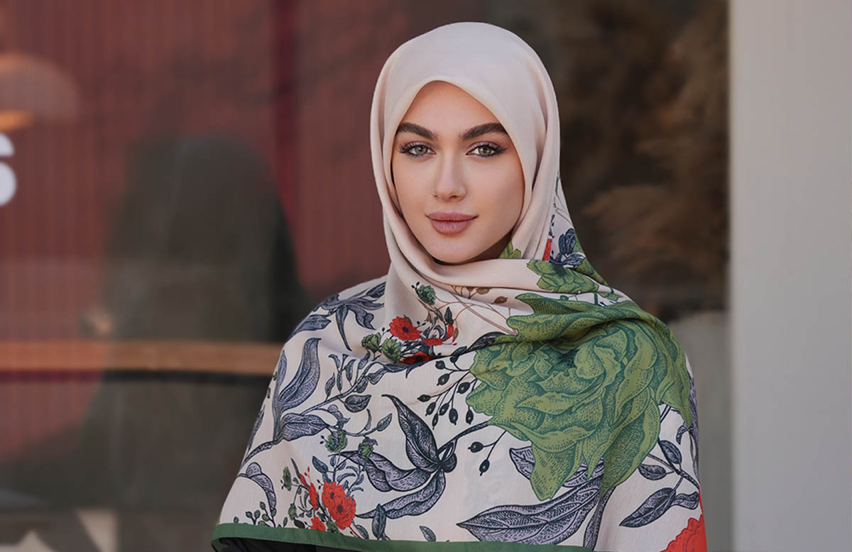 روسری فروشی لاکچری تهران؛ جایی برای عاشقان طرح های خاص و منحصربه فرد