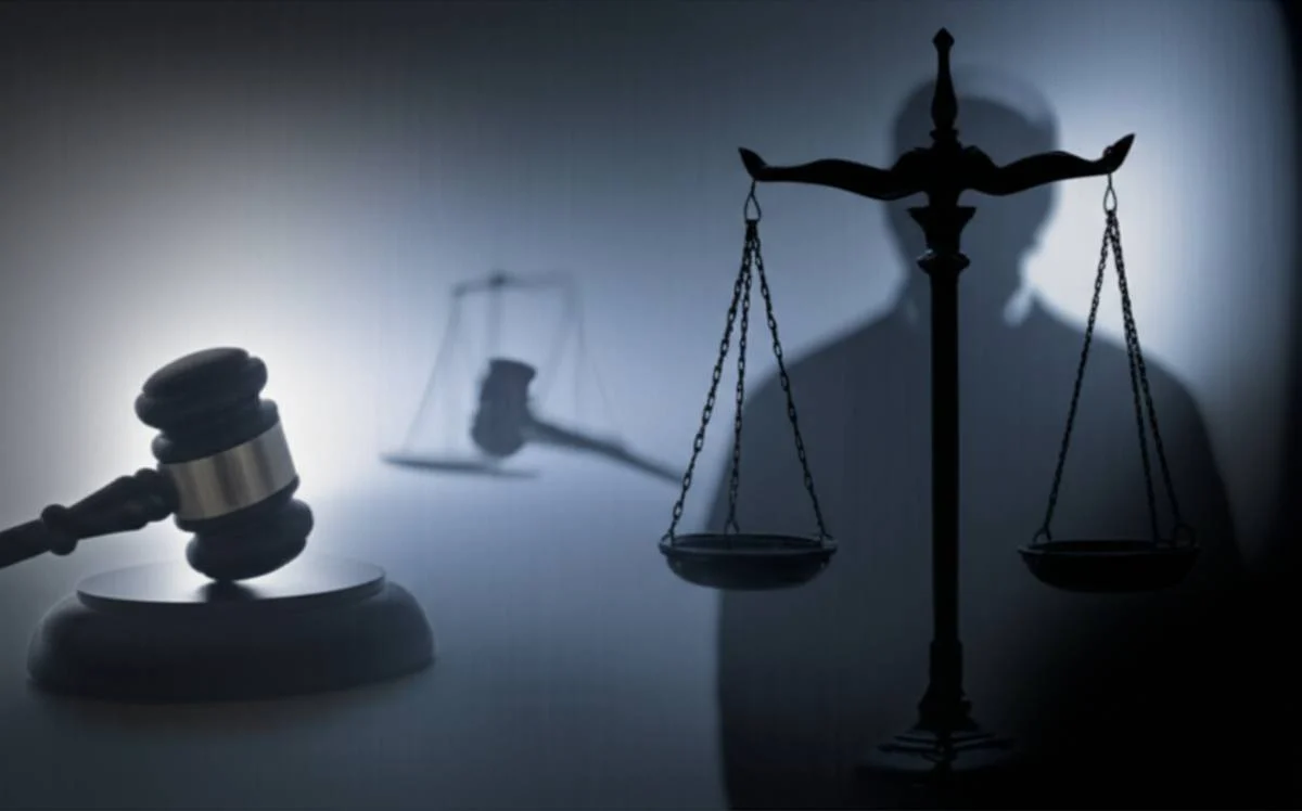 سئو | وکیل معاونت در جرم | تعریف، مجازات و مسئولیت قانونی